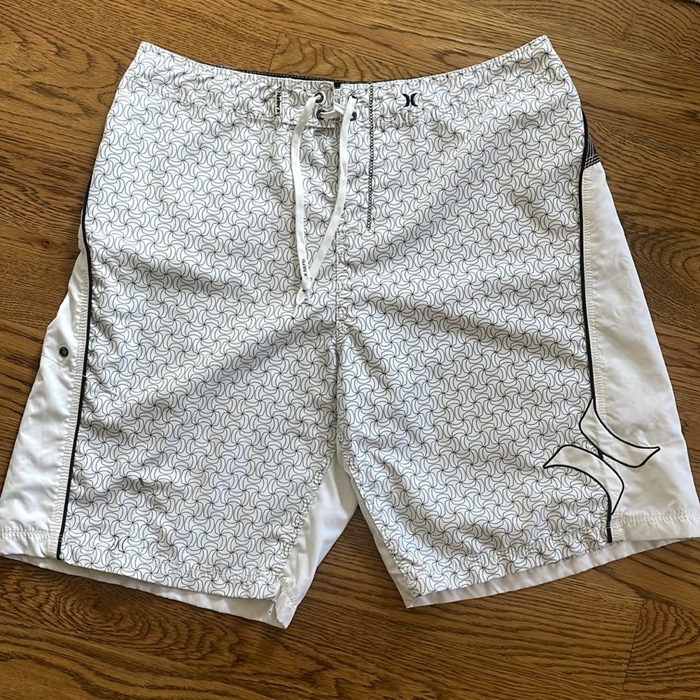 Hurley Board Shorts / Swim Trunks